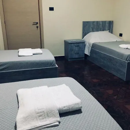 ベッド・アンド・ブレックファスト B&B Tirana - Vila 21 *