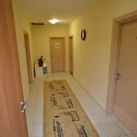 B&B Tirana - Vila 21 Bed & Breakfast Tirana