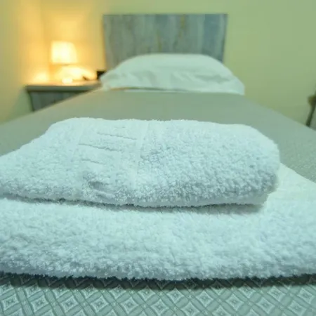 B&B Tirana - Vila 21 Bed & Breakfast
