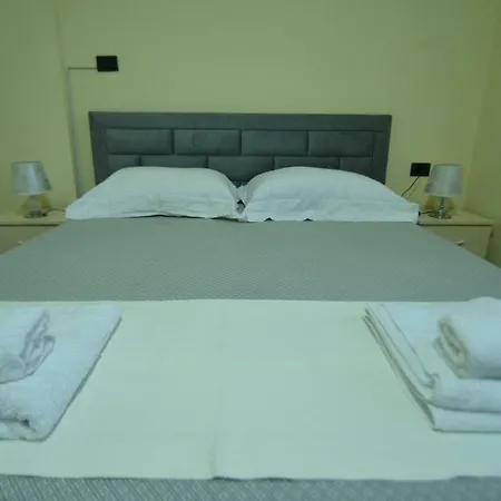 B&B Tirana - Vila 21 ベッド・アンド・ブレックファスト *