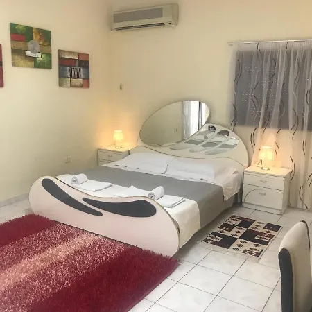 B&B Tirana - Vila 21 ティラナ